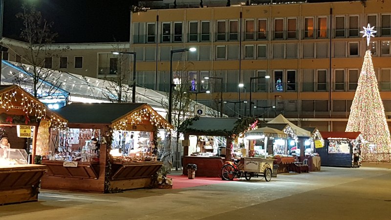 T1_20181214_214150.jpg - Piazza della Libertà Cesena